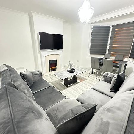 Newly Renovated Lux 2 Bed Apartment Glasgow Bagian luar foto